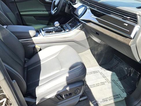 Used 2023 Audi Q8 Premium Plus w/ Premium Plus Package image 20