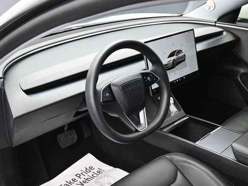 Used 2025 Tesla Model 3 Long Range image 38