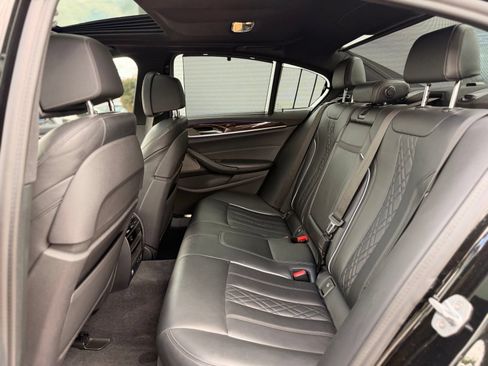 Used 2020 BMW M550i xDrive w/ Executive Package AWD/4WD image 20