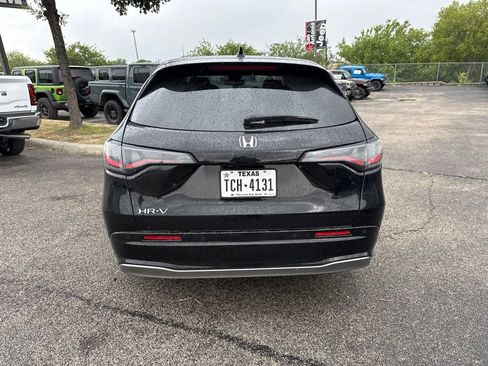 Used 2024 Honda HR-V EX-L image 11
