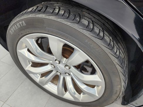 Used 2019 Chrysler 300 Limited image 3