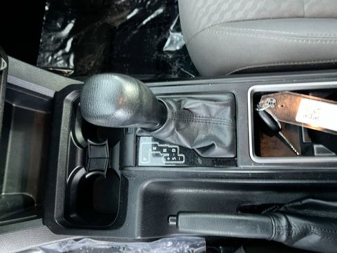 Used 2022 Toyota Tacoma SR AWD/4WD image 22