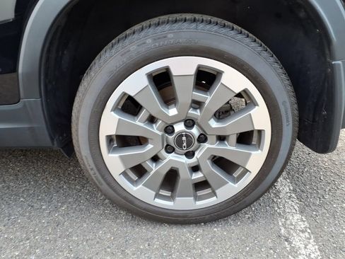 Certified 2024 Honda Passport EX-L image 9