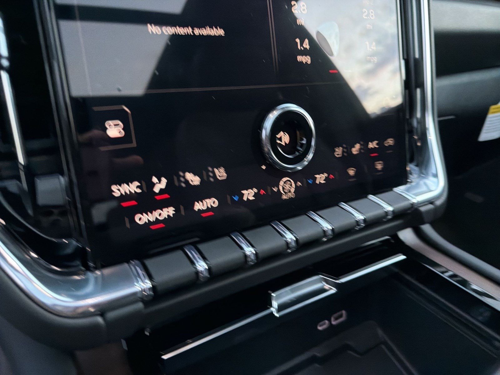 New 2026 GMC Yukon Denali w/ Denali Reserve Package AWD/4WD image 16