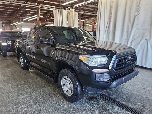 Used 2020 Toyota Tacoma SR w/ SR Convenience Package RWD image 2
