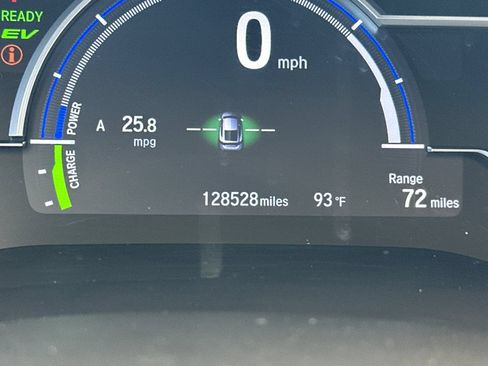 Used 2018 Honda Clarity Plug-In Hybrid image 24