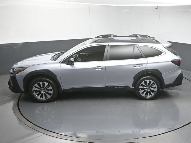 Used 2025 Subaru Outback Limited w/ Popular Package #2 AWD/4WD image 47