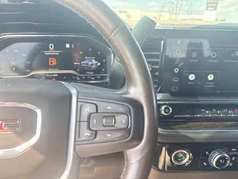 Used 2022 GMC Sierra 1500 SLE AWD/4WD image 9