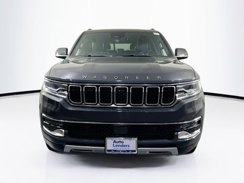 Used 2022 Jeep Wagoneer Series II AWD/4WD image 2