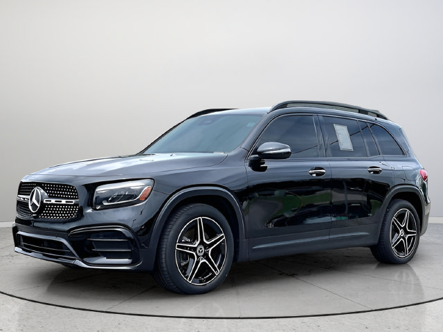 Used 2024 Mercedes-Benz GLB 250 image 3