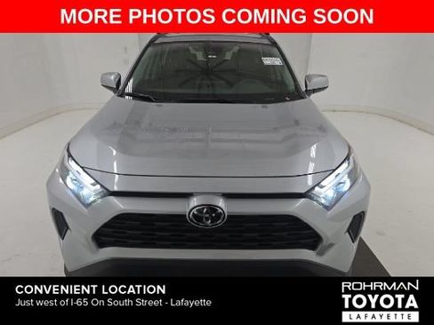 Used 2024 Toyota RAV4 XLE FWD image 2