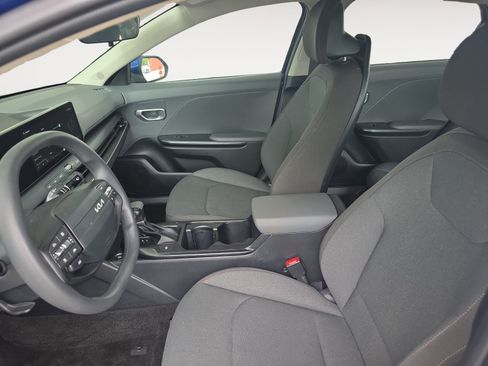 Certified 2025 Kia K4 FWD image 21