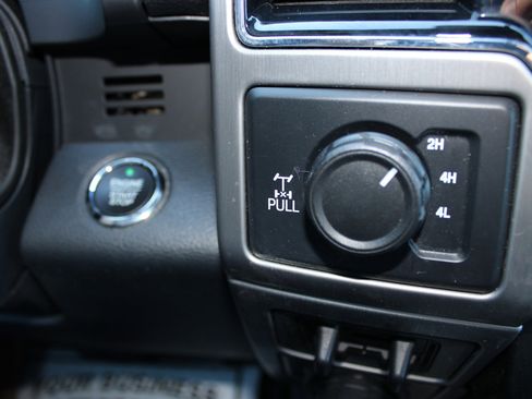 Used 2022 Ford F250 Platinum w/ FX4 Off-Road Package image 27