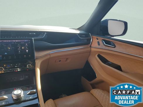 Used 2023 Jeep Grand Cherokee L Summit image 13