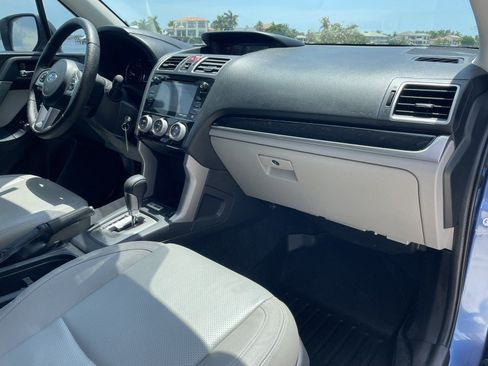 Used 2018 Subaru Forester 2.5i Limited AWD/4WD image 8