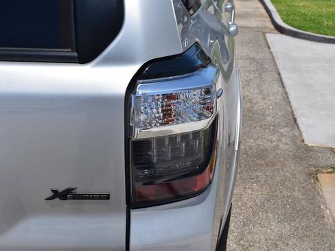 Used 2023 Toyota 4Runner SR5 Premium w/ Moonroof Package RWD image 10