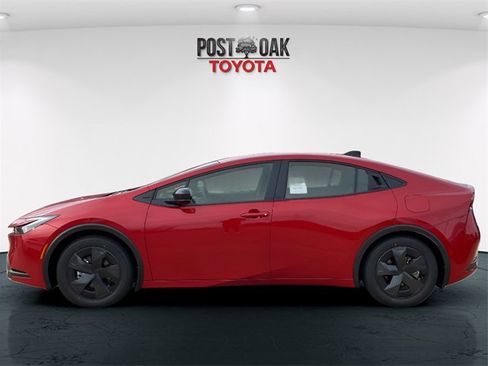 New 2026 Toyota Prius SE image 4