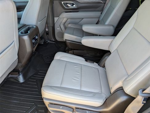 Used 2021 Chevrolet Tahoe Z71 image 27