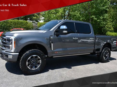 Used 2023 Ford F250 Platinum w/ Tremor Off-Road Package AWD/4WD image 1