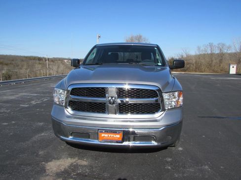 Used 2019 RAM 1500 Classic SLT image 2