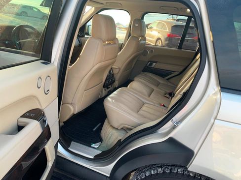 Used 2016 Land Rover Range Rover HSE image 6
