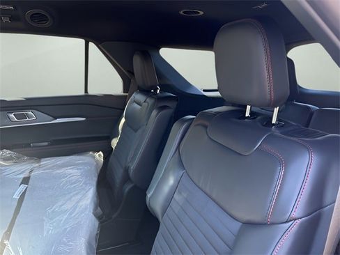 New 2026 Ford Explorer ST-Line image 19