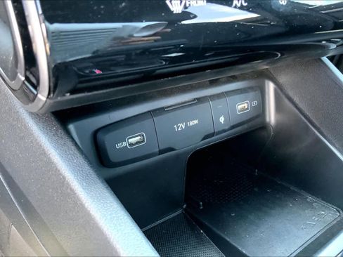 Used 2024 Hyundai Santa Cruz Night image 32