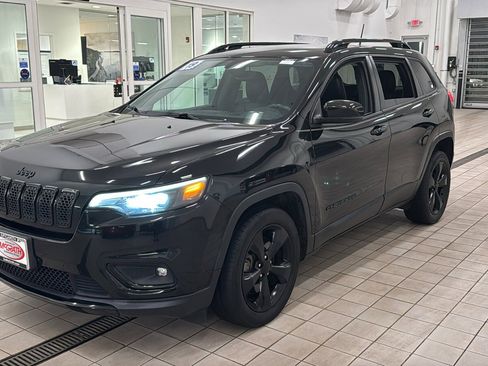 Used 2019 Jeep Cherokee Latitude Plus image 9