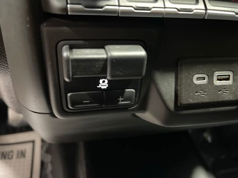 Used 2025 Chevrolet Silverado 3500 W/T AWD/4WD image 30
