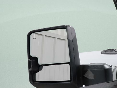 Used 2025 Chevrolet Silverado 2500 Custom w/ Custom Value Package image 23