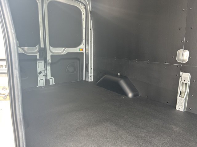 New 2026 Ford Transit 250 148 Medium Roof w/ Load Area Protection Package RWD image 12