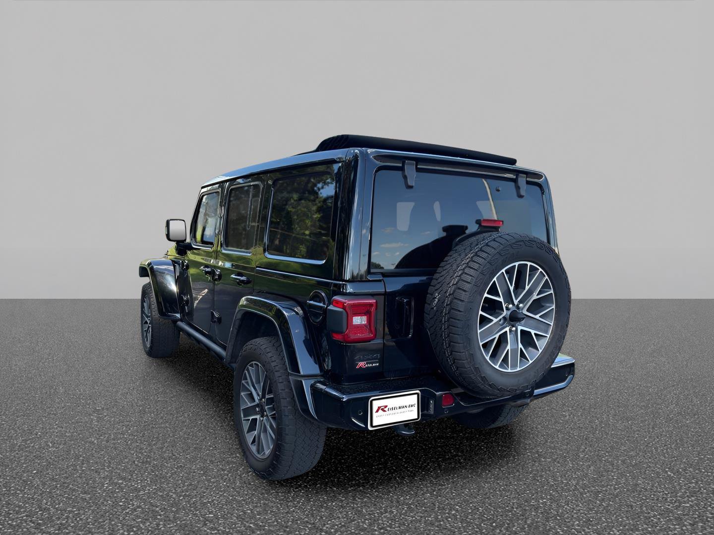 Used 2024 Jeep Wrangler High Altitude AWD/4WD image 5