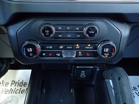 New 2026 Ford Bronco Badlands AWD/4WD image 18