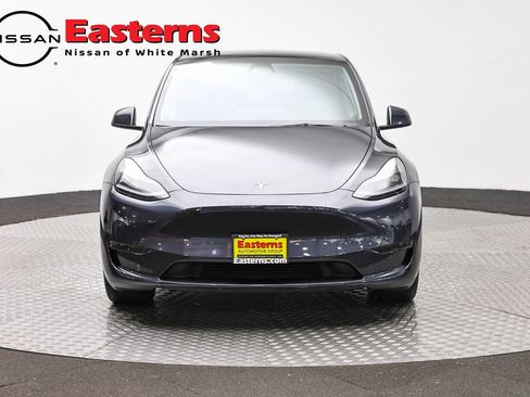 Used 2024 Tesla Model Y 2WD image 2