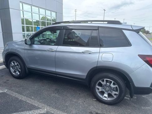 Used 2022 Honda Passport TrailSport image 2