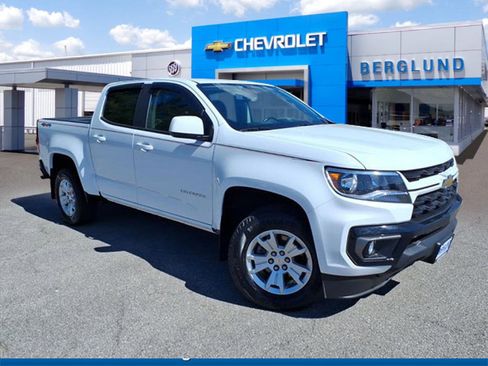 Used 2022 Chevrolet Colorado LT w/ LT Convenience Package AWD/4WD image 1