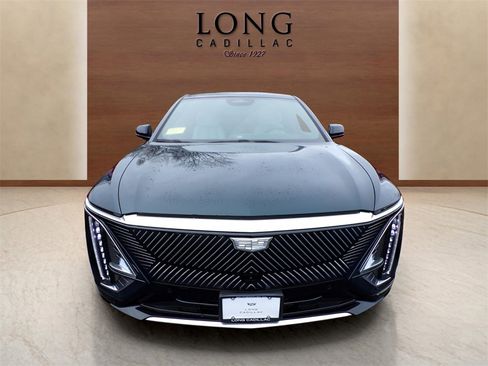 New 2025 Cadillac Lyriq Luxury image 2