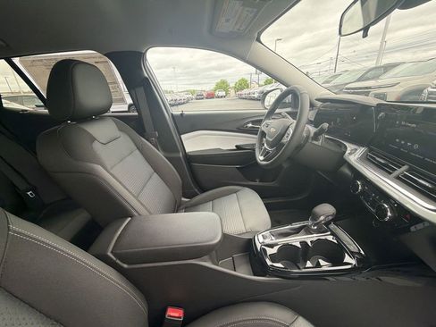 New 2026 Chevrolet Trax LT w/ Driver Confidence Package FWD image 15