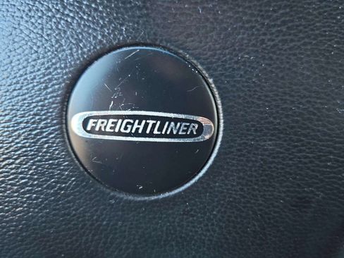 Used 2014 Freightliner Sprinter 3500 image 47