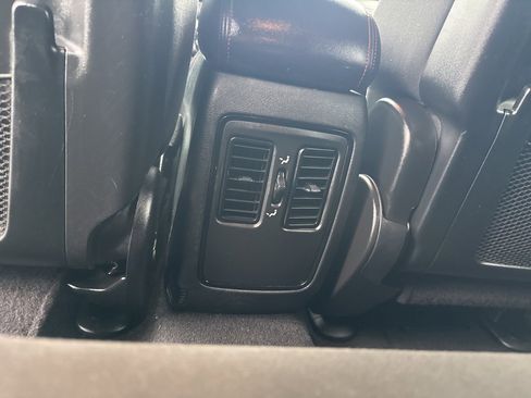 Used 2023 Dodge Durango GT image 19