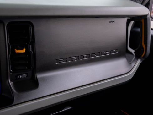 Used 2022 Ford Bronco Badlands w/ Sasquatch Package image 28