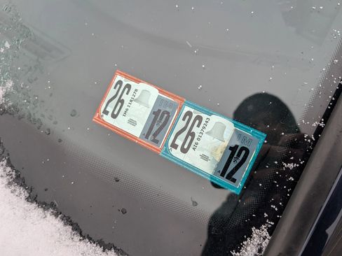 Used 2017 Volkswagen GTI SE image 24