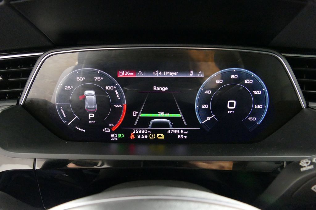 Used 2024 Audi Q8 e-tron Premium Plus w/ Premium Plus Package AWD/4WD image 17
