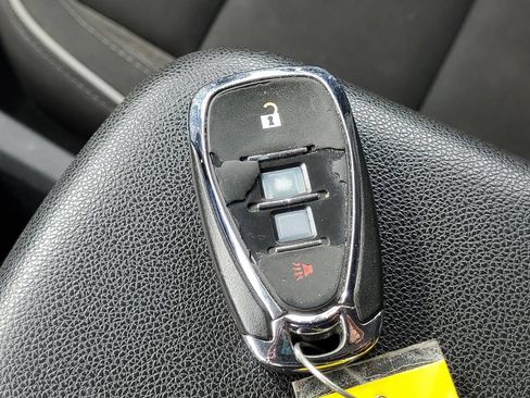 Used 2021 Chevrolet TrailBlazer LT w/ Convenience Package FWD image 32