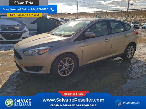 Used 2017 Ford Focus SE image 1