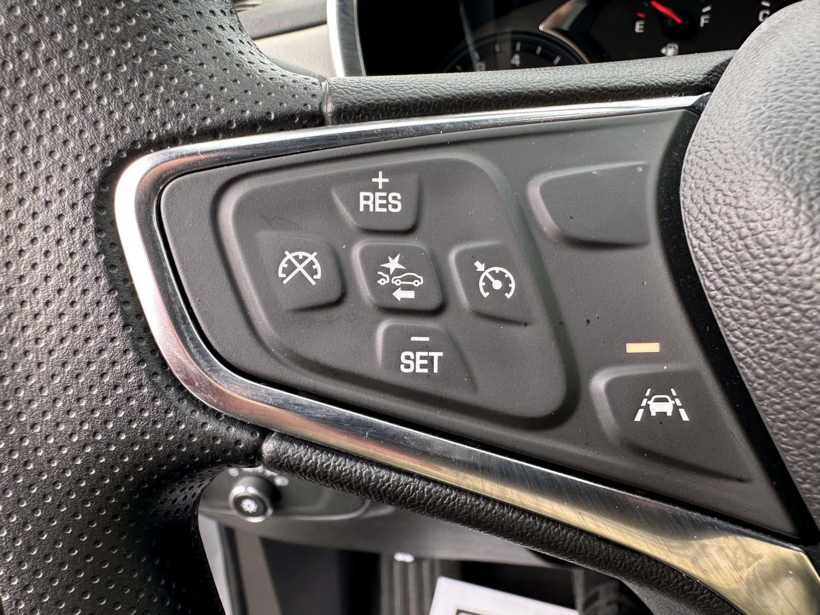 Used 2024 Chevrolet Equinox LS w/ LS Convenience Package AWD/4WD image 16