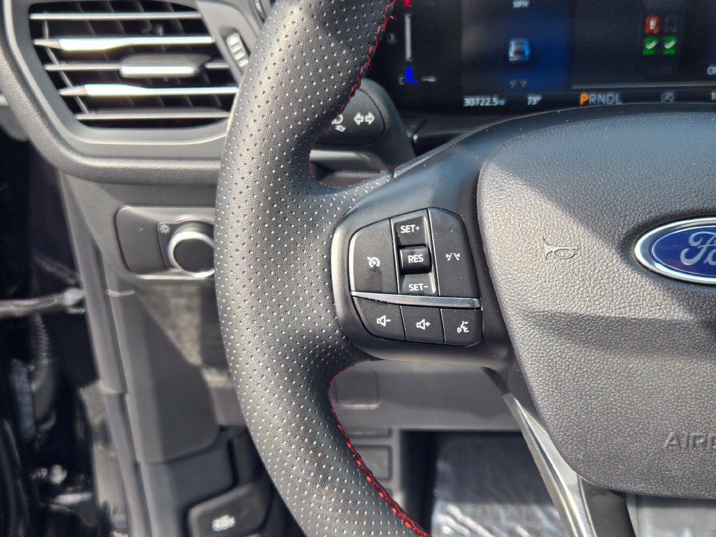 Used 2025 Ford Escape ST-Line FWD image 38