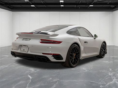 Used 2019 Porsche 911 Turbo S image 9