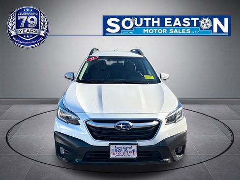 Used 2021 Subaru Outback Premium AWD/4WD image 3