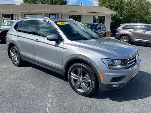 Used 2020 Volkswagen Tiguan SEL image 5